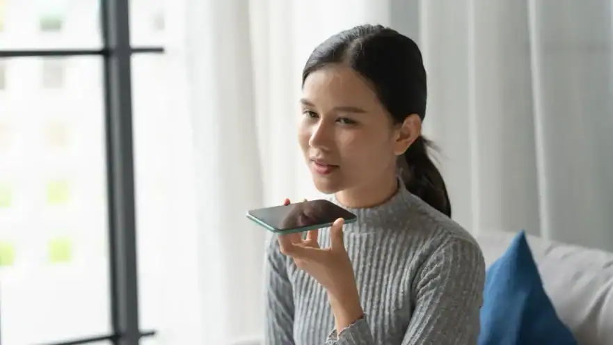 Learn about the different types of hearing aid accessories and how they can improve clarity and comfort in daily listening.